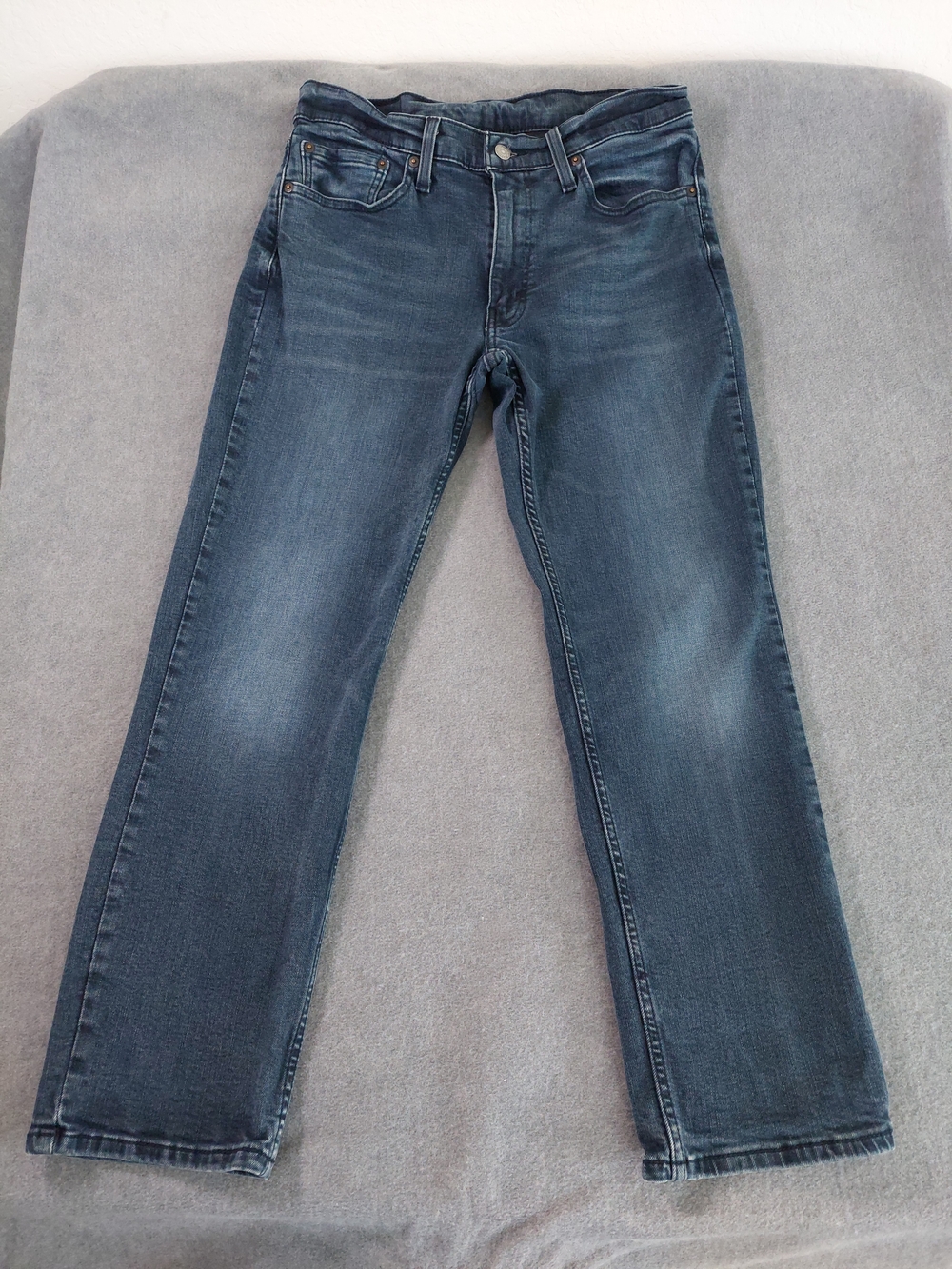Levi's 514 Straight Fit Jeans Mens 32x29 Medium Wash Blue Denim Stretch